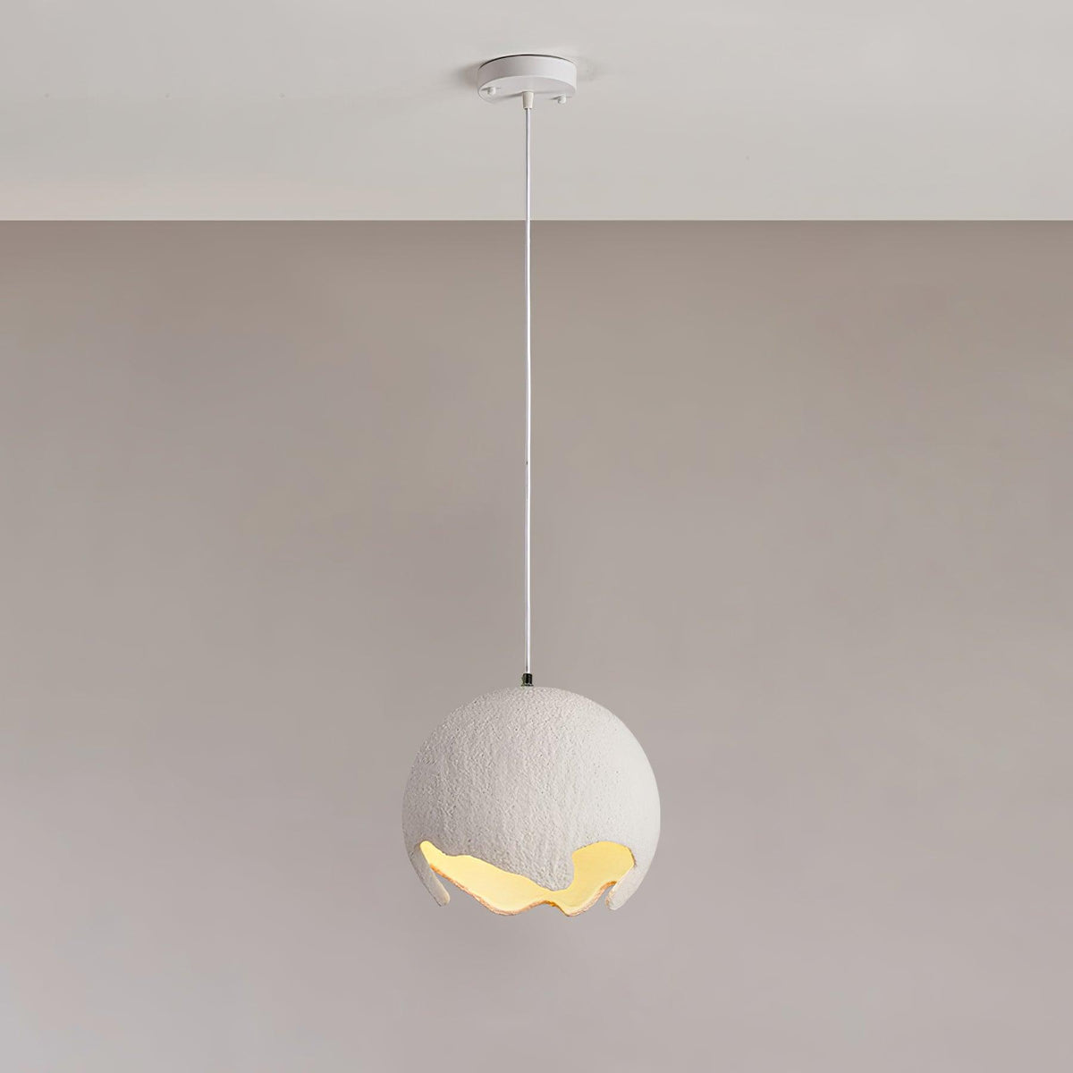 Lustre suspenso em resina wabi-sabi Patrick