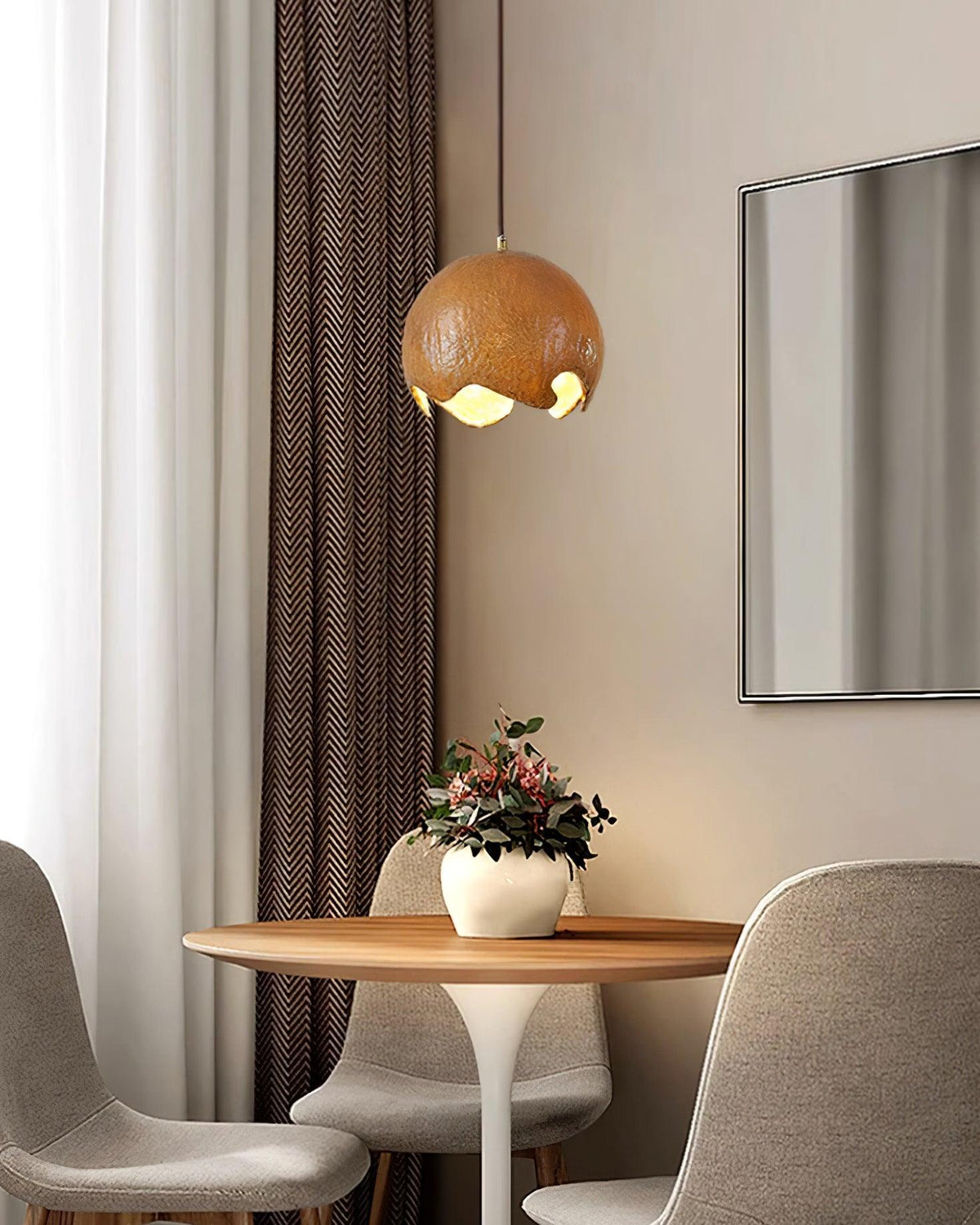 Lustre suspenso em resina wabi-sabi Patrick