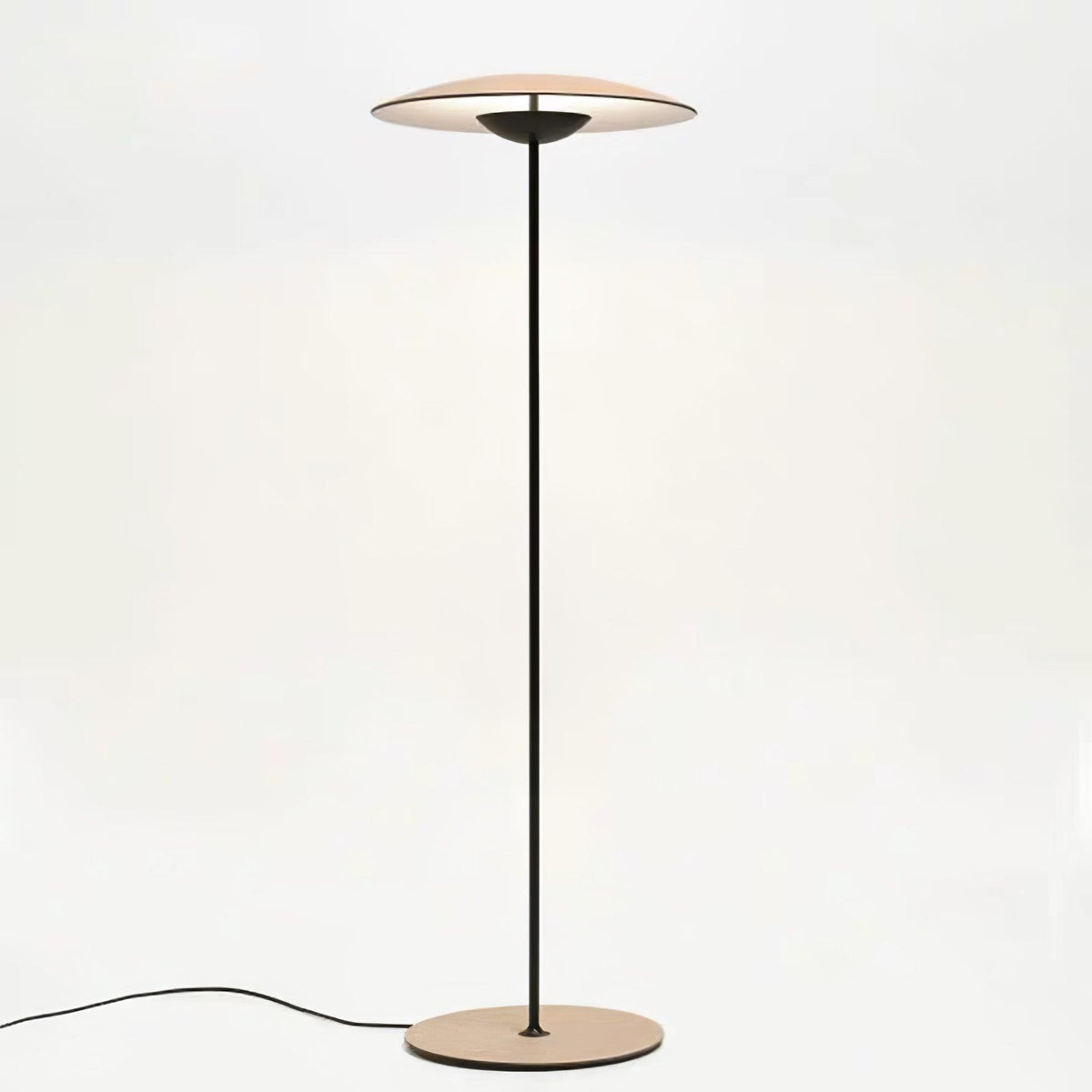 Ferinira minimalistisk golvlampa i aluminium