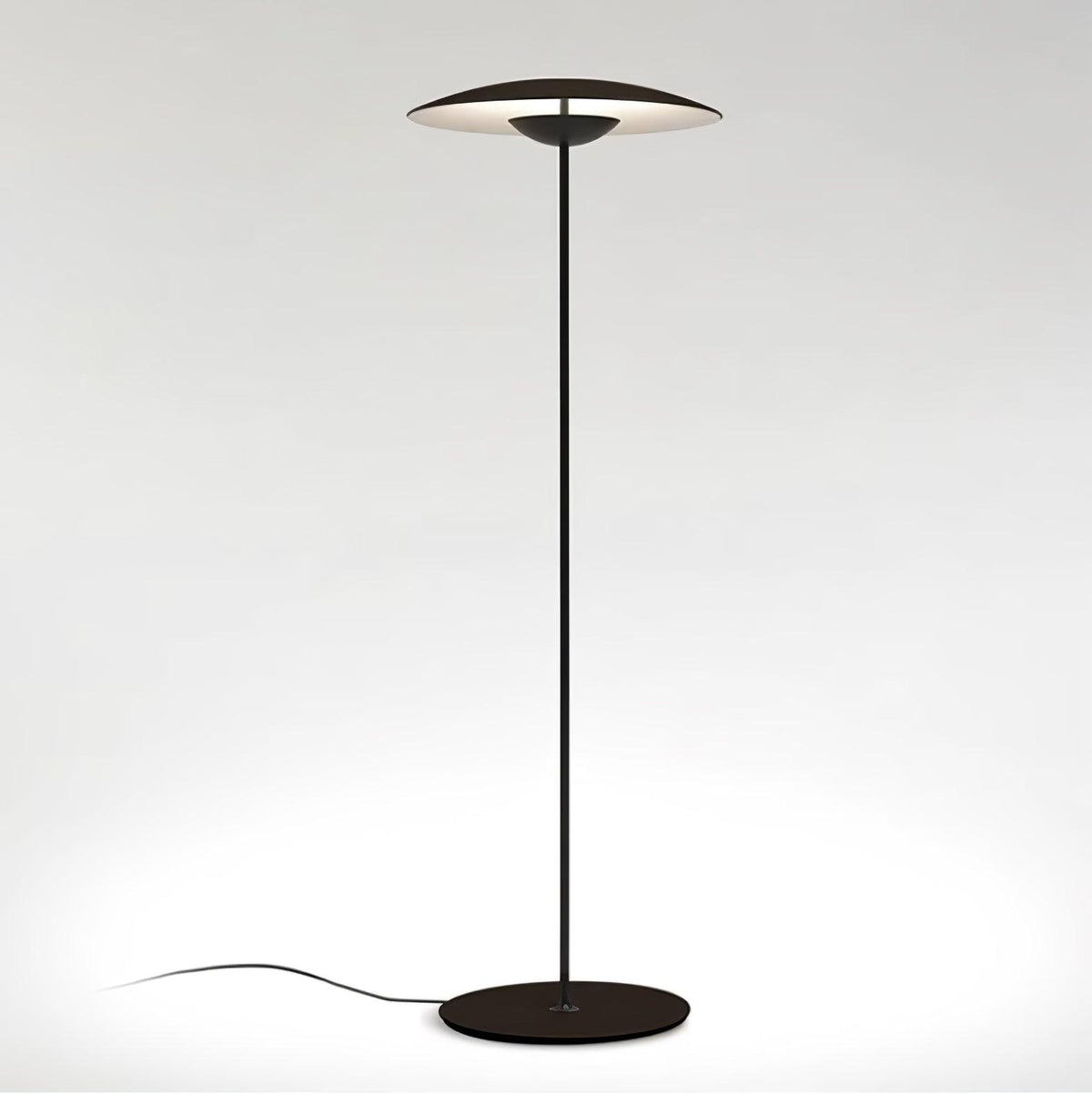 Ferinira minimalistisk golvlampa i aluminium