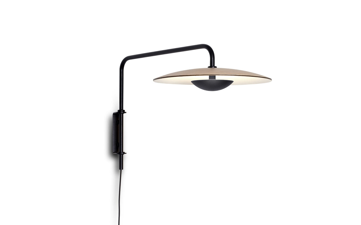 Abnormal klassisk modern minimalistisk vägglampa med stickkontakt