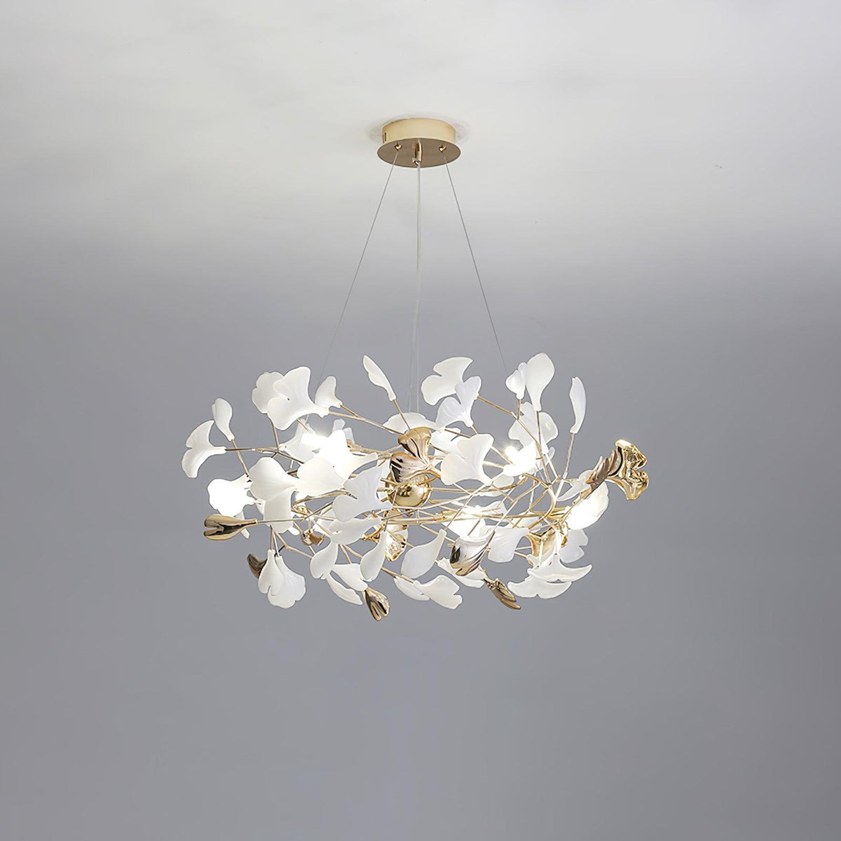 Candeeiro de teto elegante artístico Quiven, em cerâmica dourada com folha de ginkgo