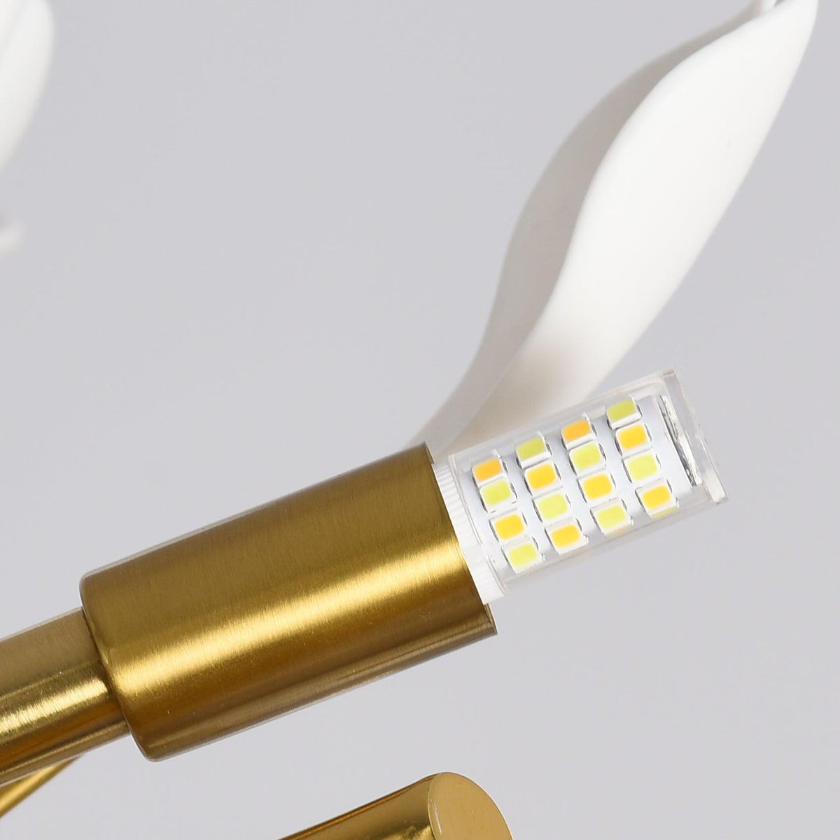 Auriora pendellampe med gingko-blade i keramisk guld
