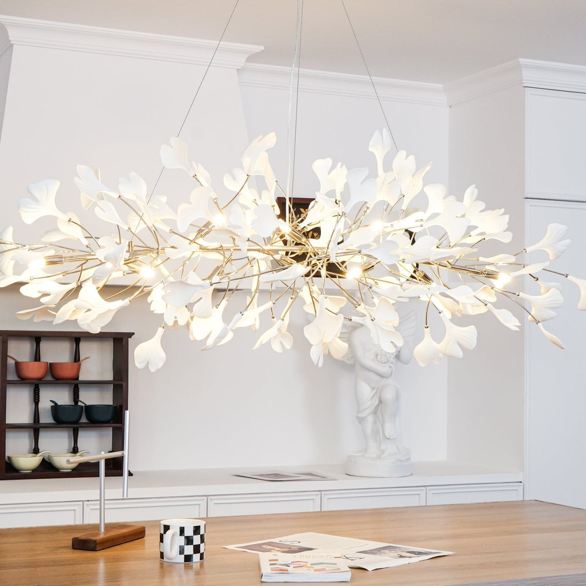 Aruxin art deco -tyylinen alaspäin kaartuva neidonhiuspuukattokruunu