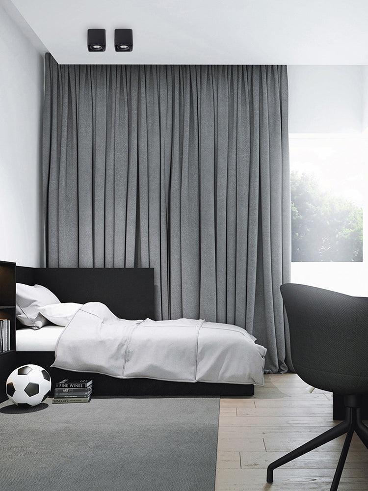Devely spotlampe til overflademontering med to LED-lyskilder, kantet minimalistisk