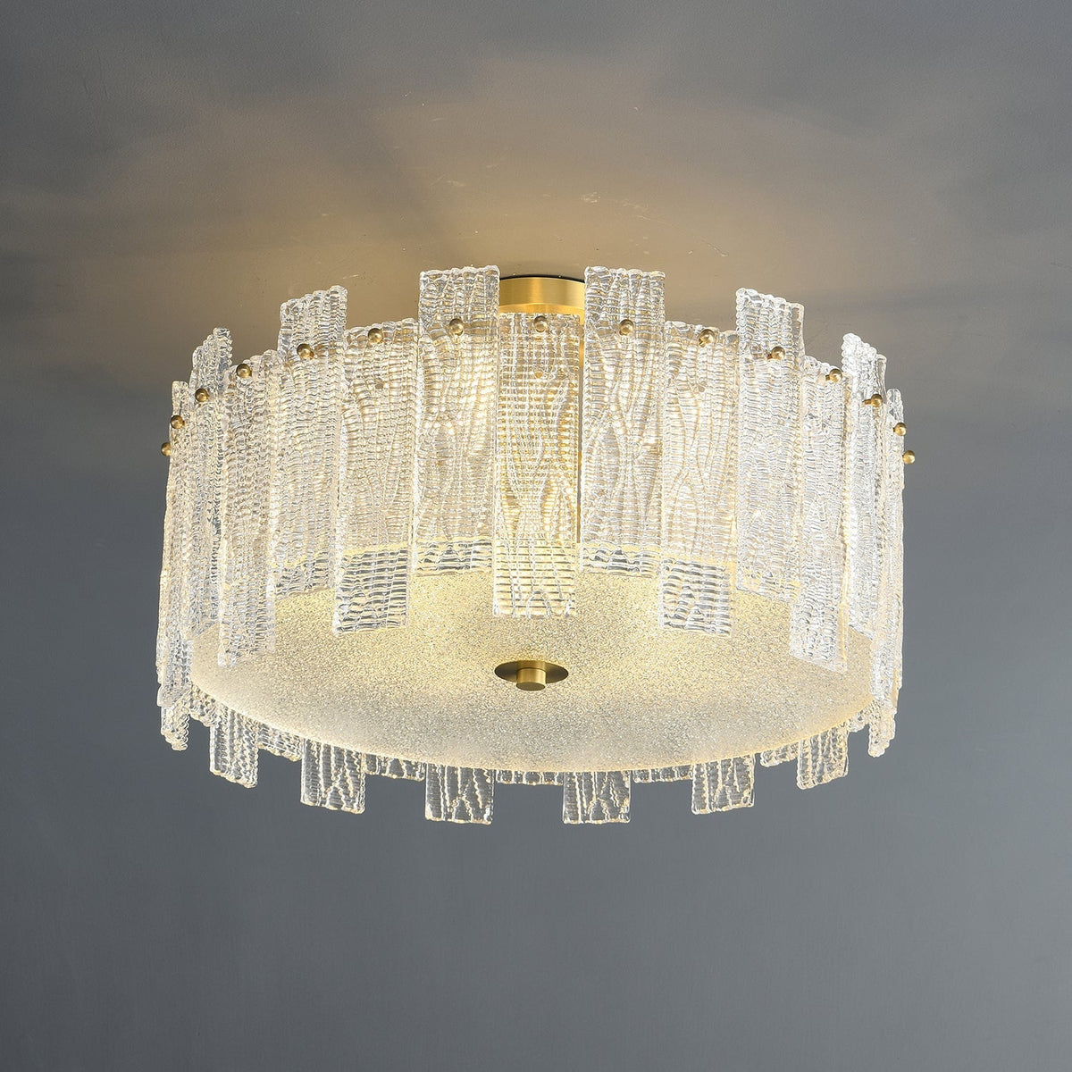 Symiror postmoderne luksusloftlampe i messing og glas