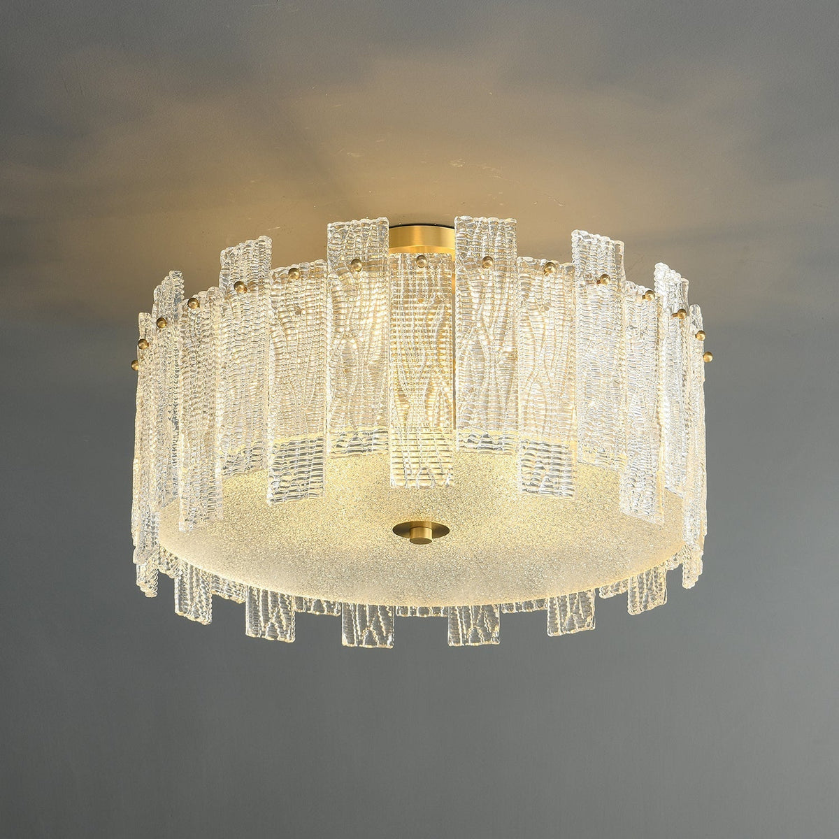 Symiror postmoderne luksusloftlampe i messing og glas