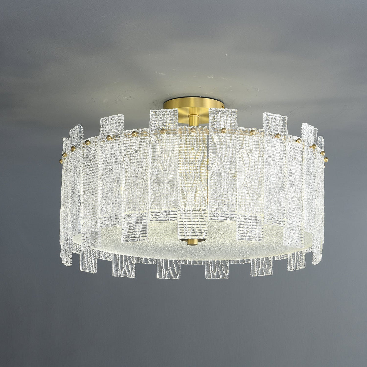 Symiror postmoderne luksusloftlampe i messing og glas