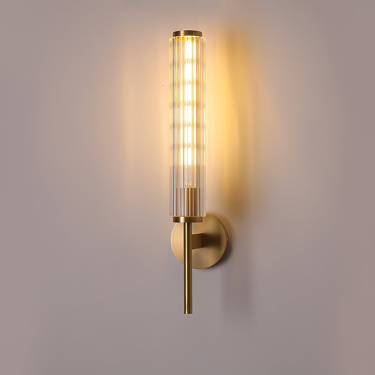 Candeeiro de parede Faylen premium linear de latão e vidro