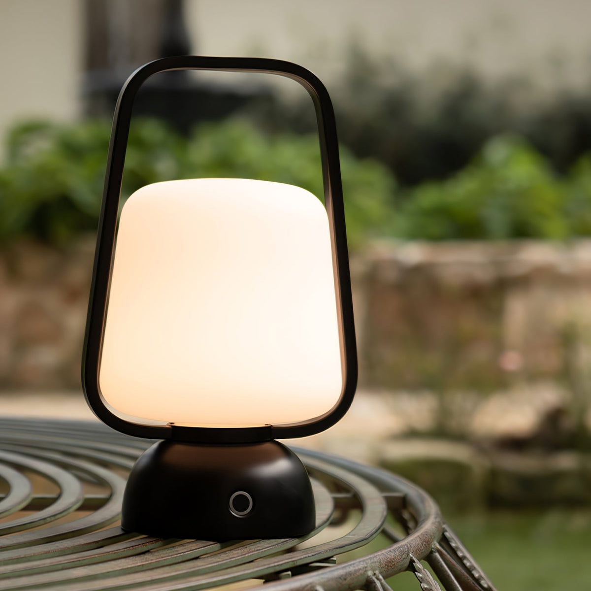 Candeeiro de mesa minimalista Aveniise