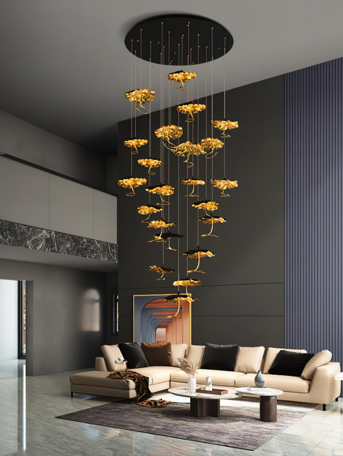 Aureate-klyngekrone i messing med skyinspireret design
