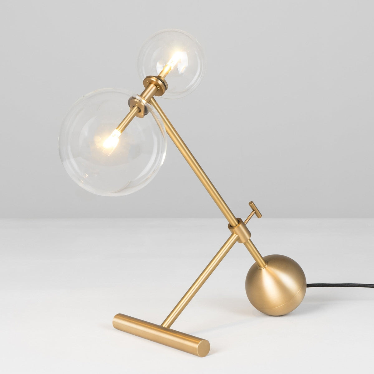 Deno moderne bordlampe