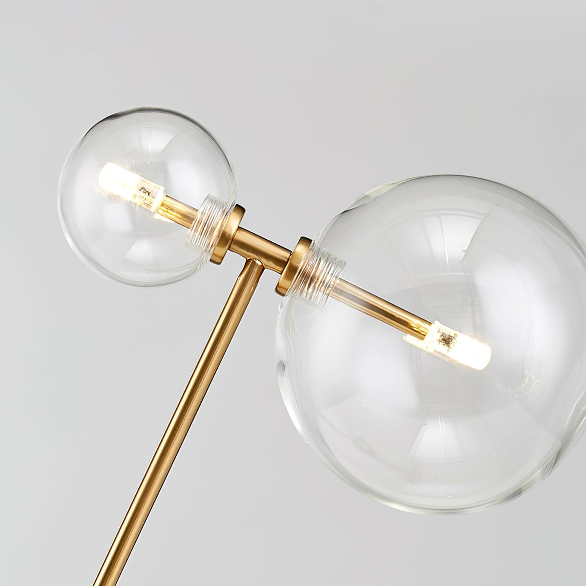 Deno moderne bordlampe