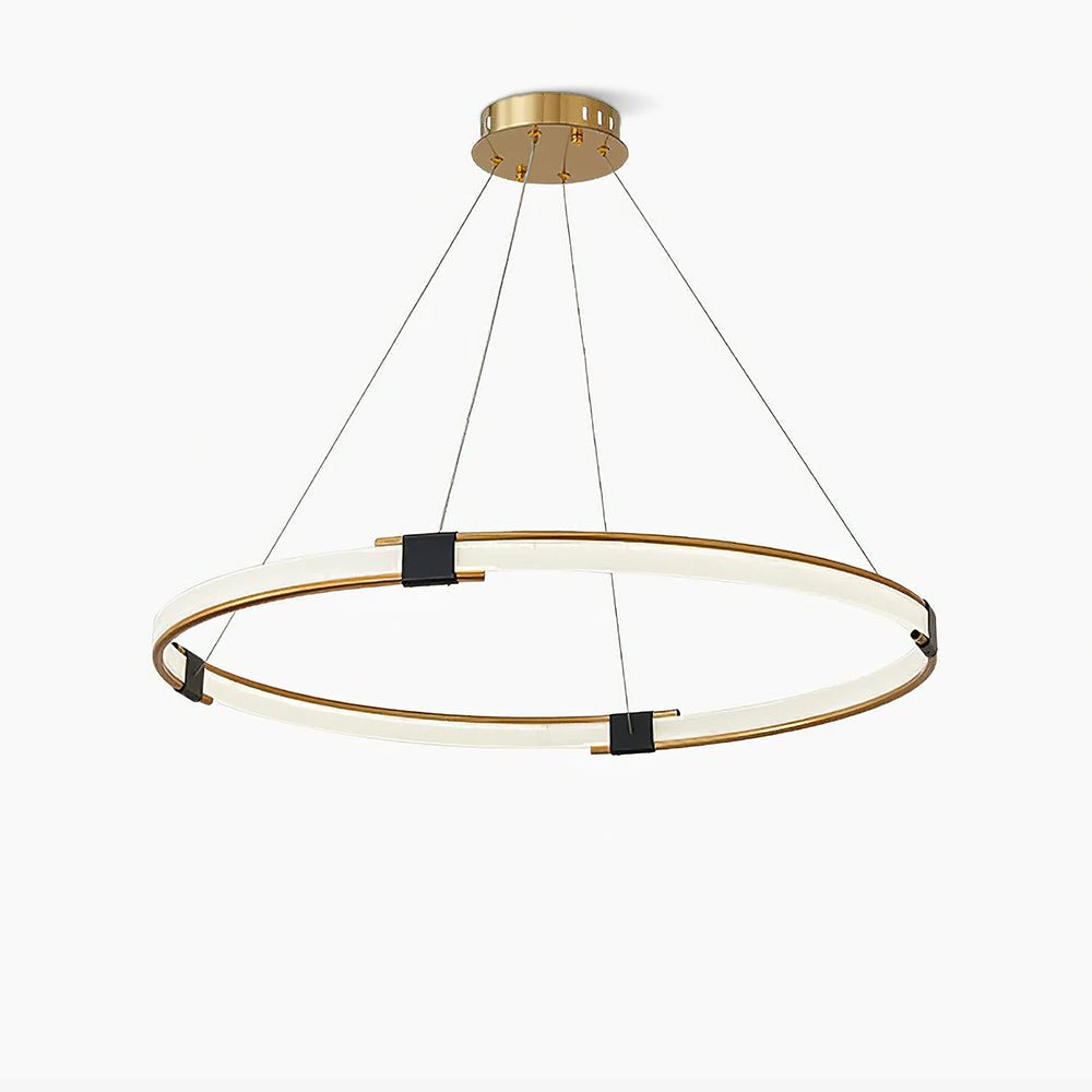 Lavi moderne lysekrone med gylden ring og LED-halo