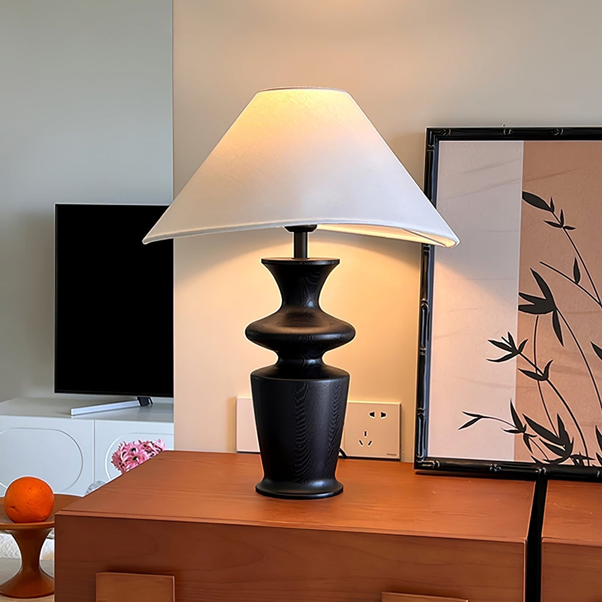 Arius vintagebordlampe i træ
