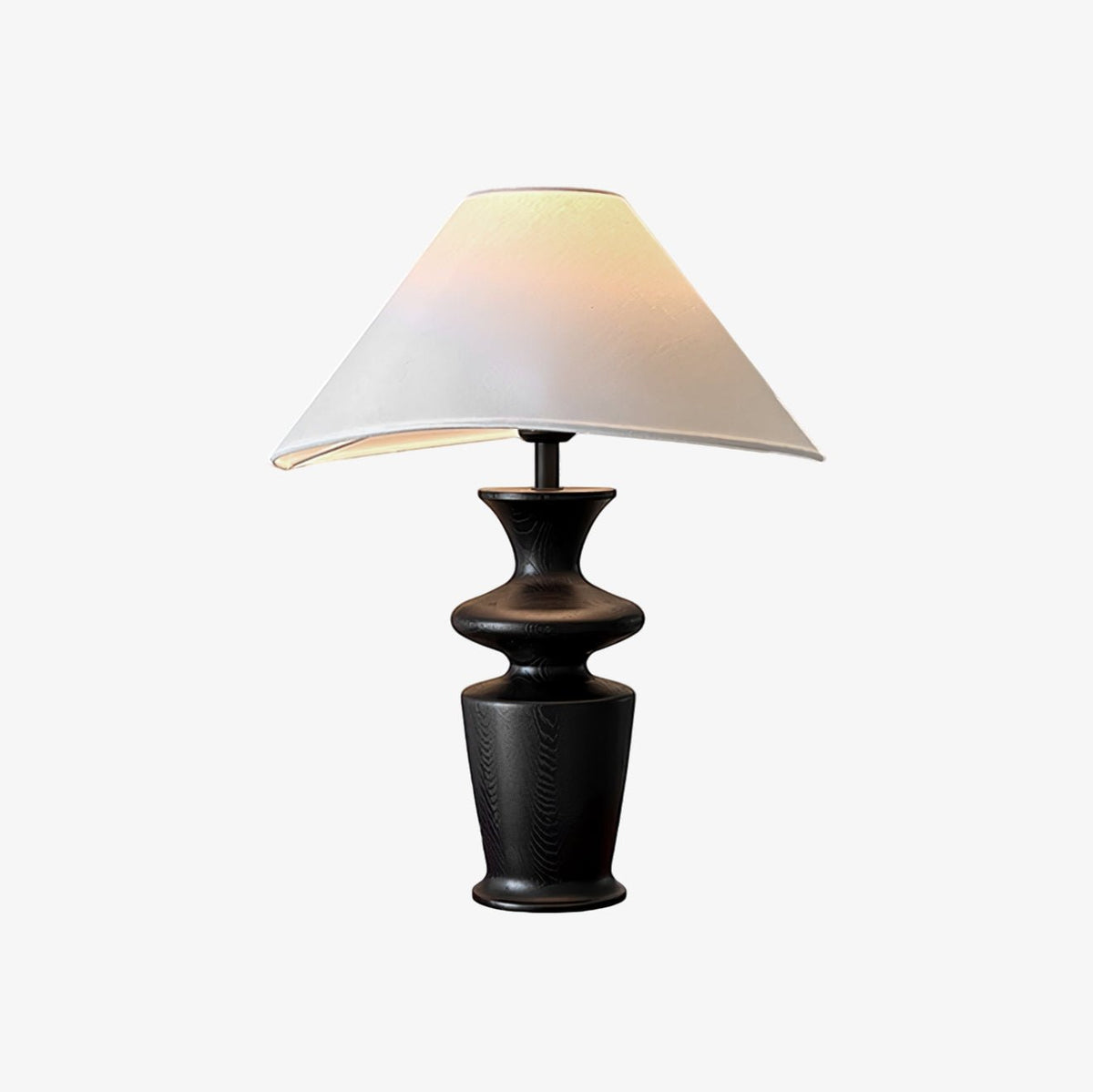 Arius vintagebordlampe i træ