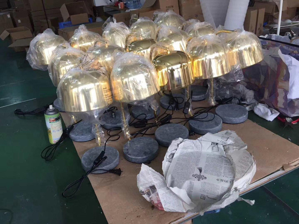 Noroora minimalistisk bordslampa