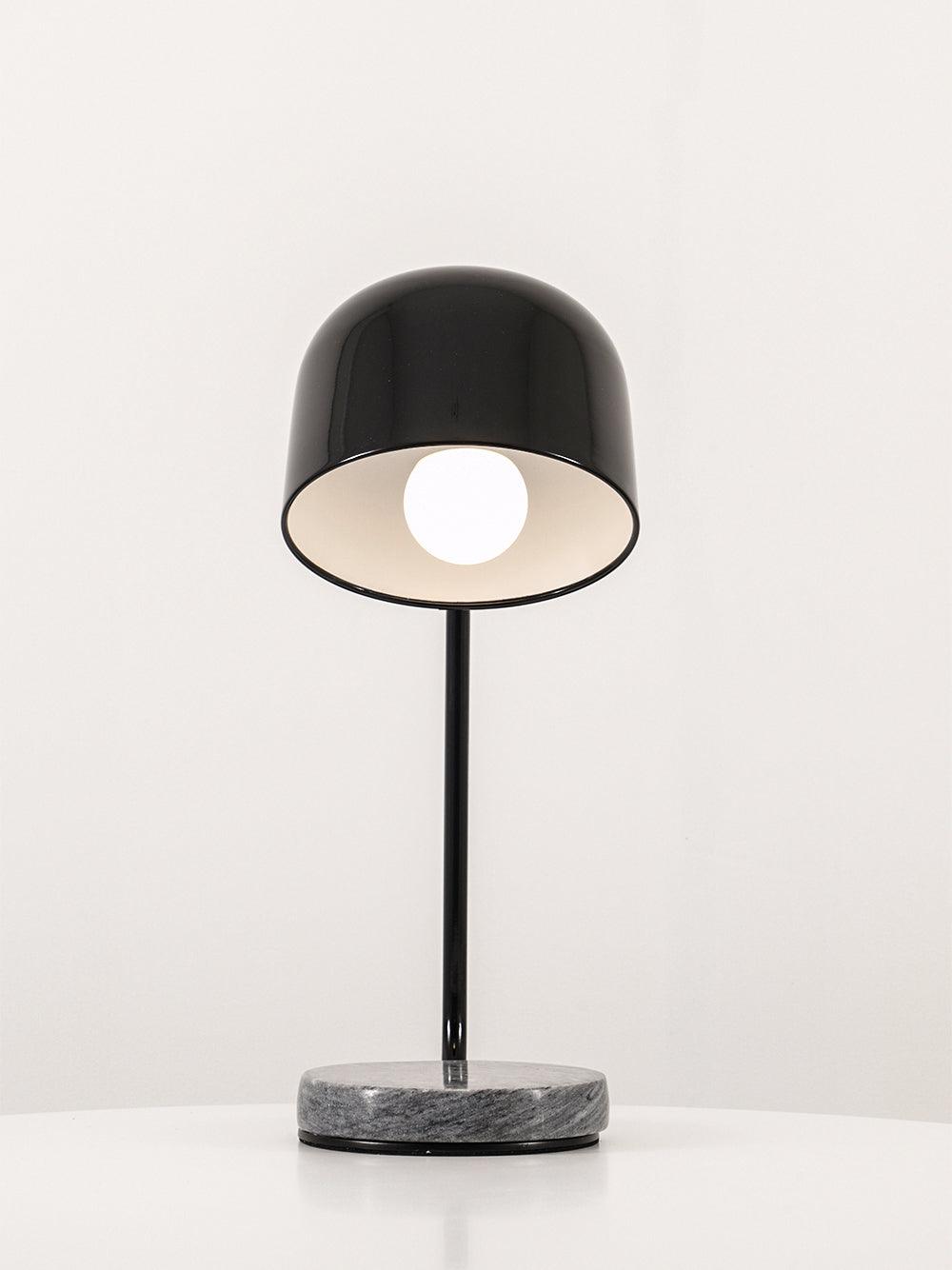 Noroora minimalistisk bordslampa