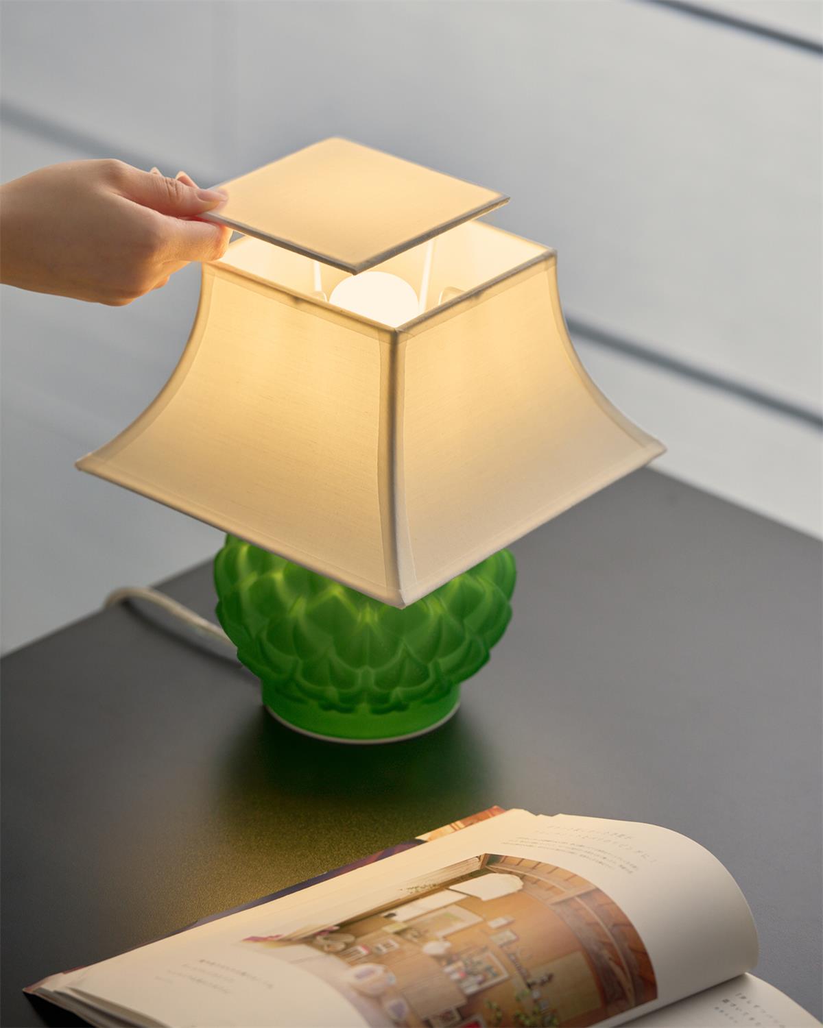 Grennet-bordlampe