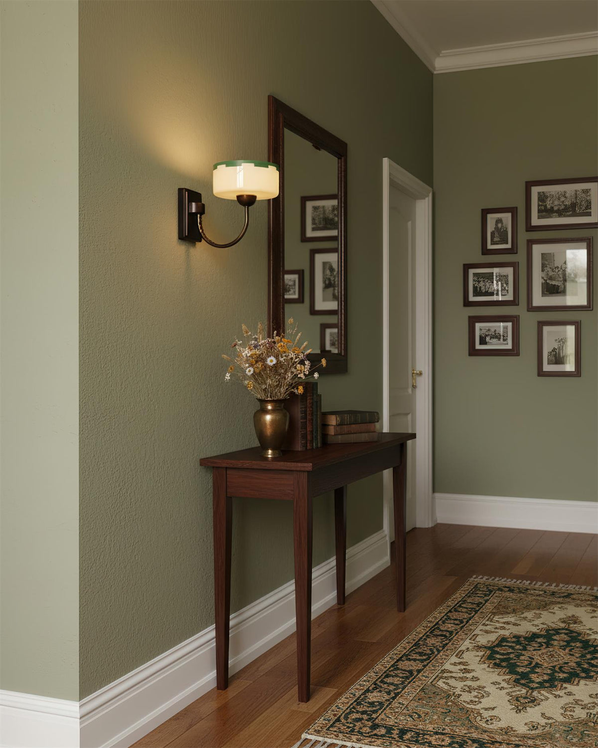 Avenerette Wall Lamp