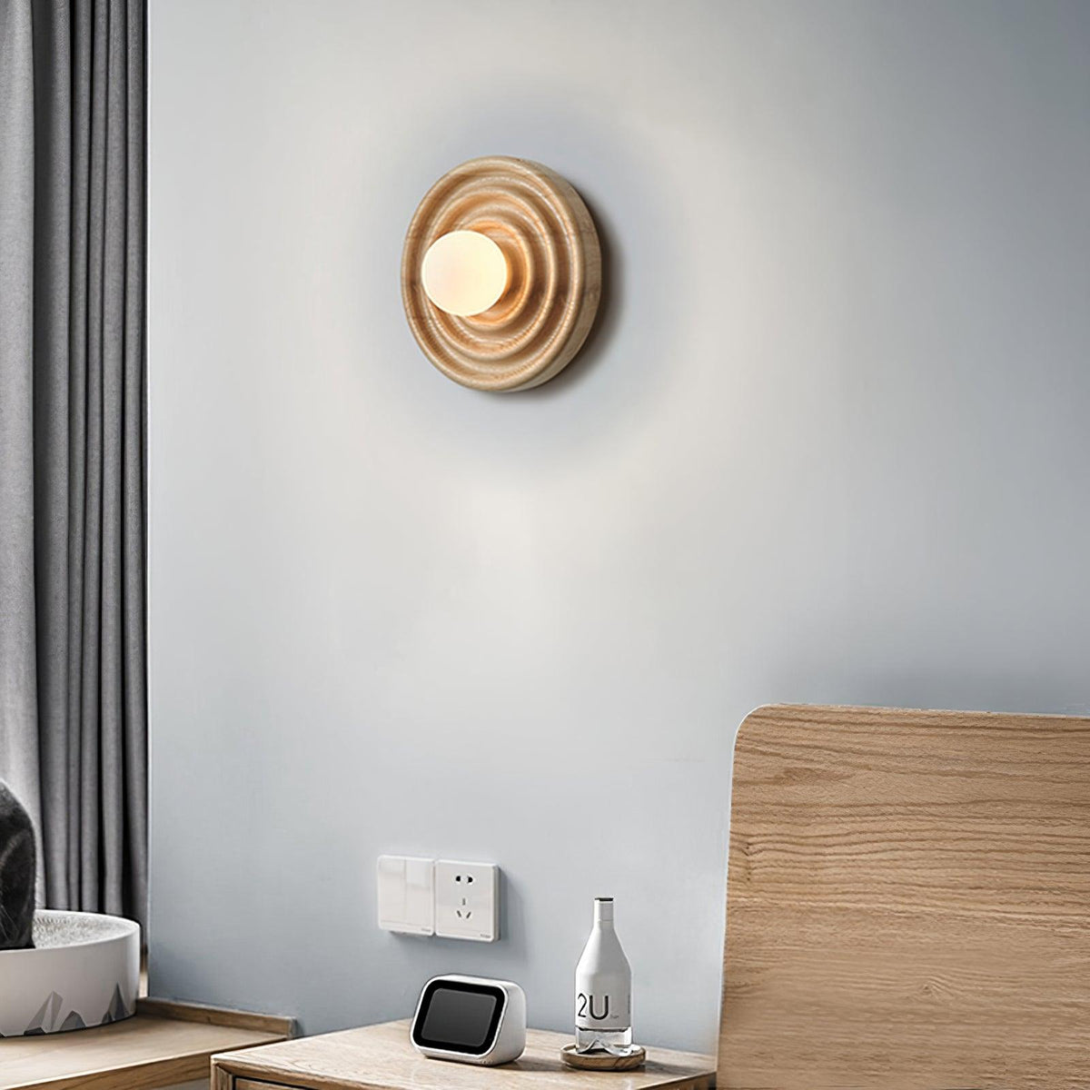 Aldinise Wall Lamp Ripple with Ash Wood Body and Glass Globe Shade