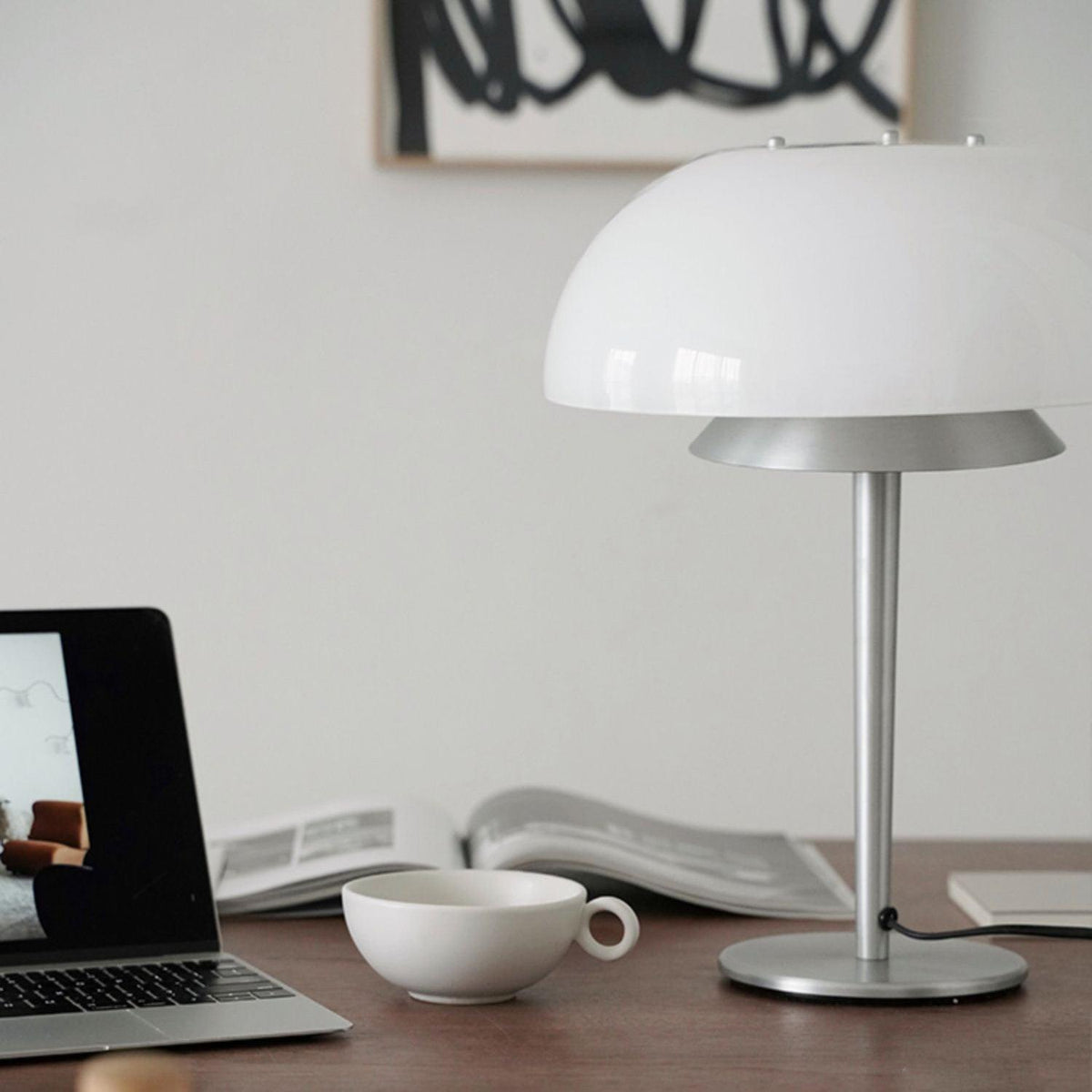 Nilten modern glasbordslampa