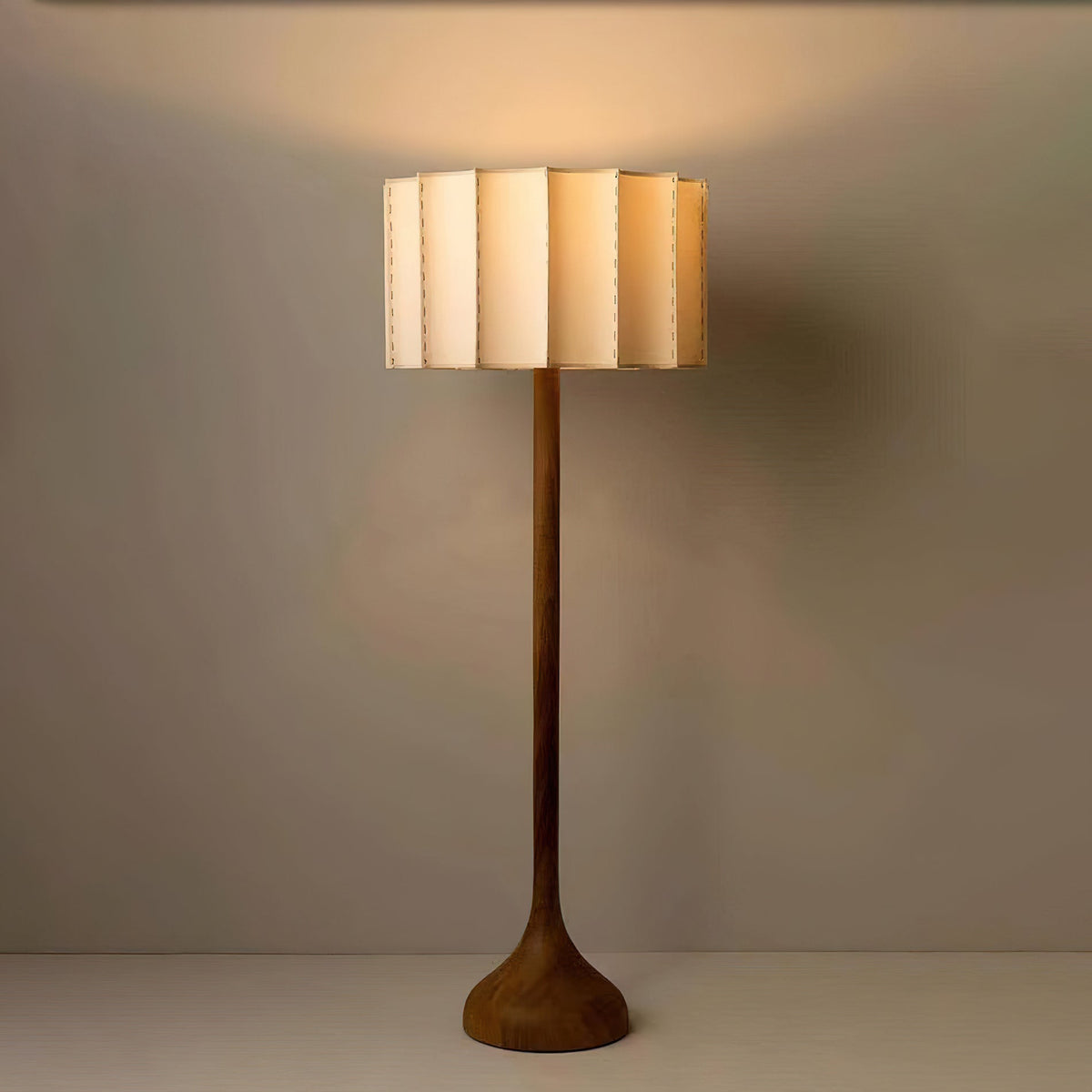 Candeeiro de pé Bexi, madeira minimalista