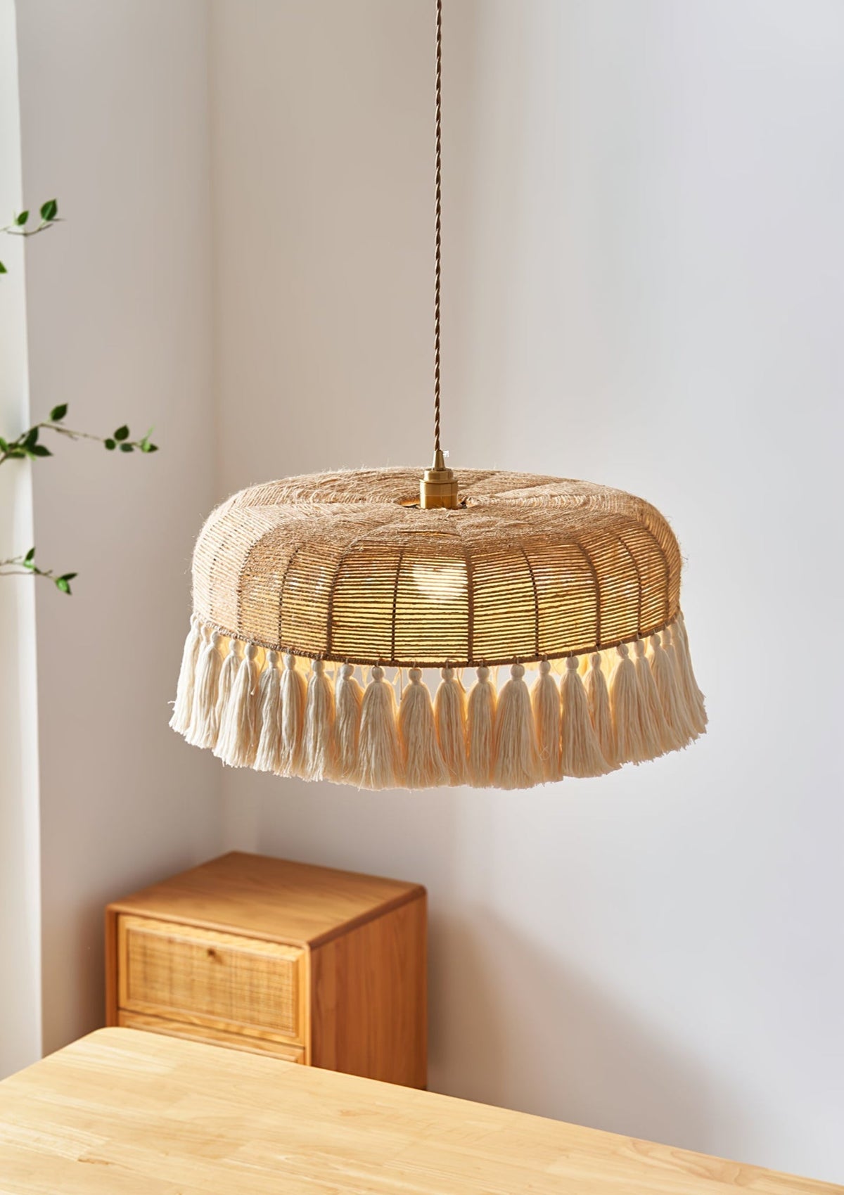 Bohemisk handvävd taklampa i jute