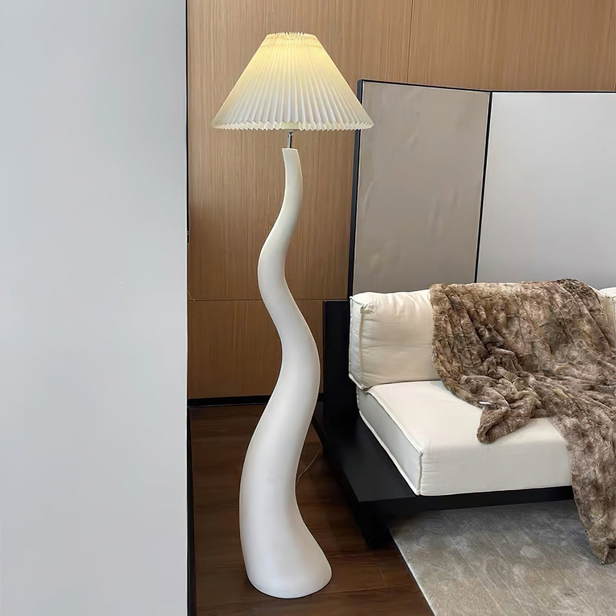 Serpent-gulvlampe