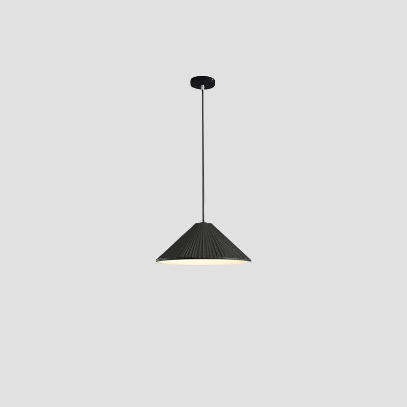 Cone Hat pendellampa i harts