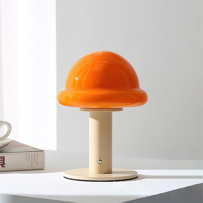 Liorelira Table Lamp