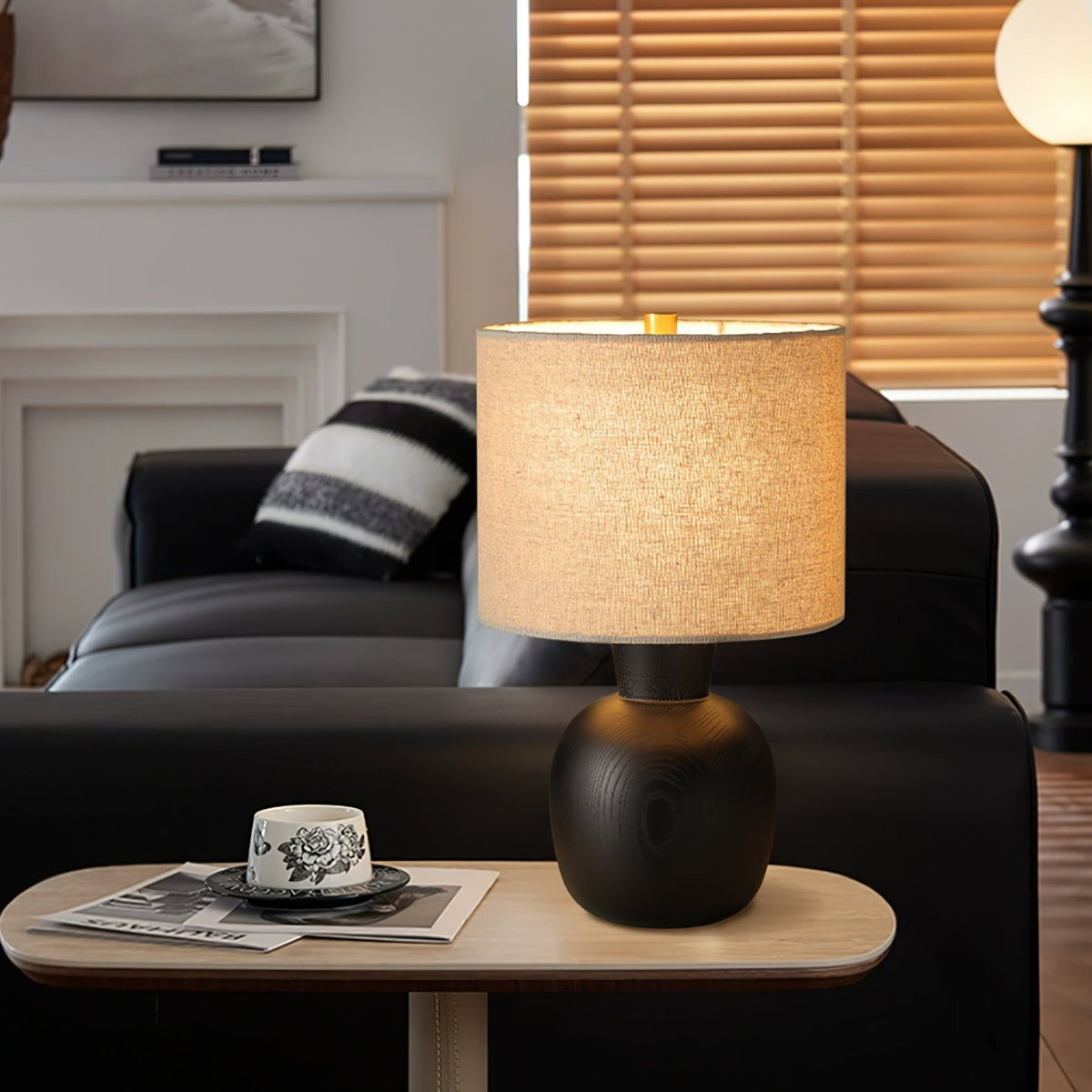 Joan minimalistisk træbordlampe
