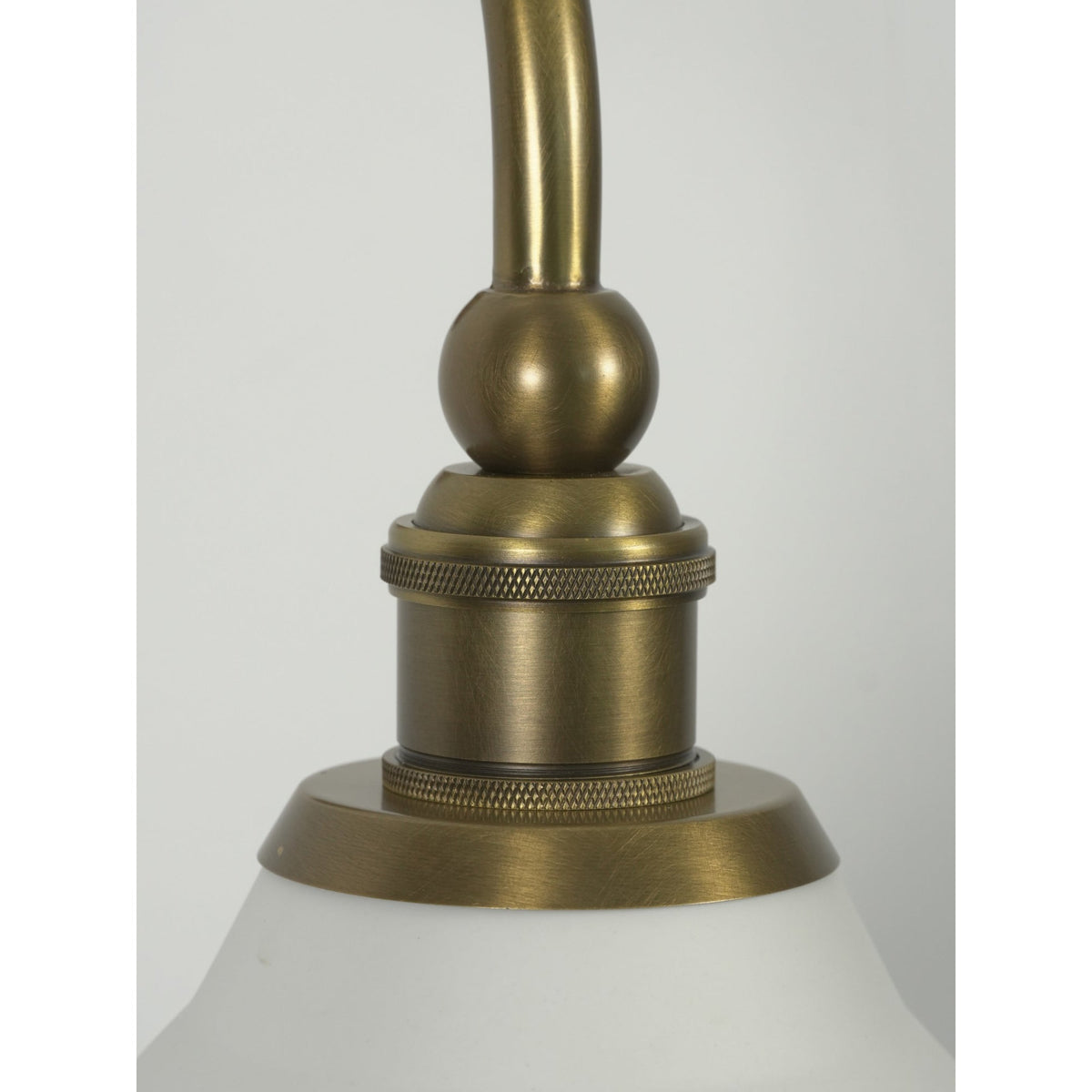 Liorivenne vägglampa