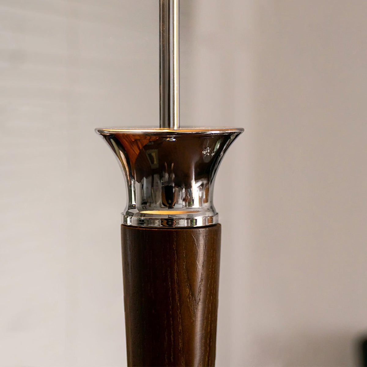 Viraivelle retro golvlampa i krom