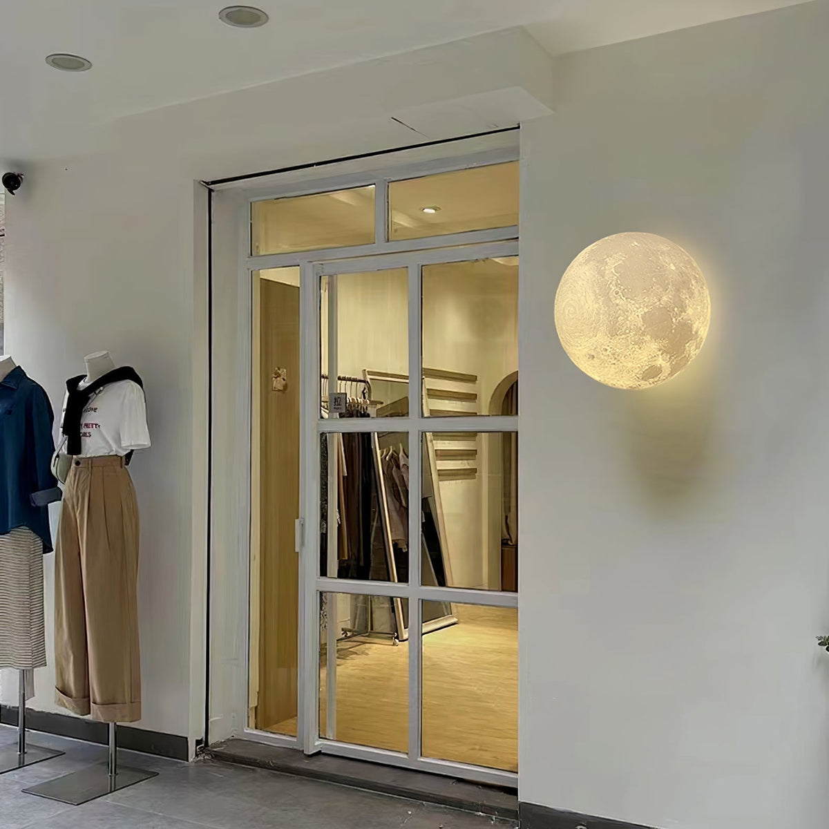 Brivel nordisk kunstnerisk 3D-væglampe i plast med månemotiv