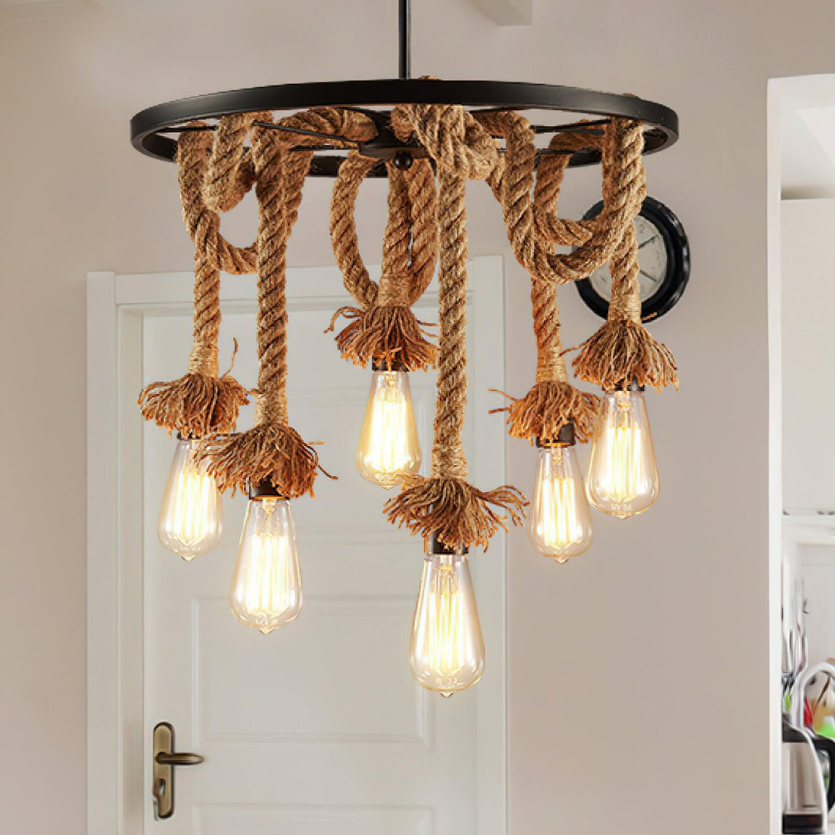 Soluaine-loftslampe med industrielt hampereb og seks fatninger
