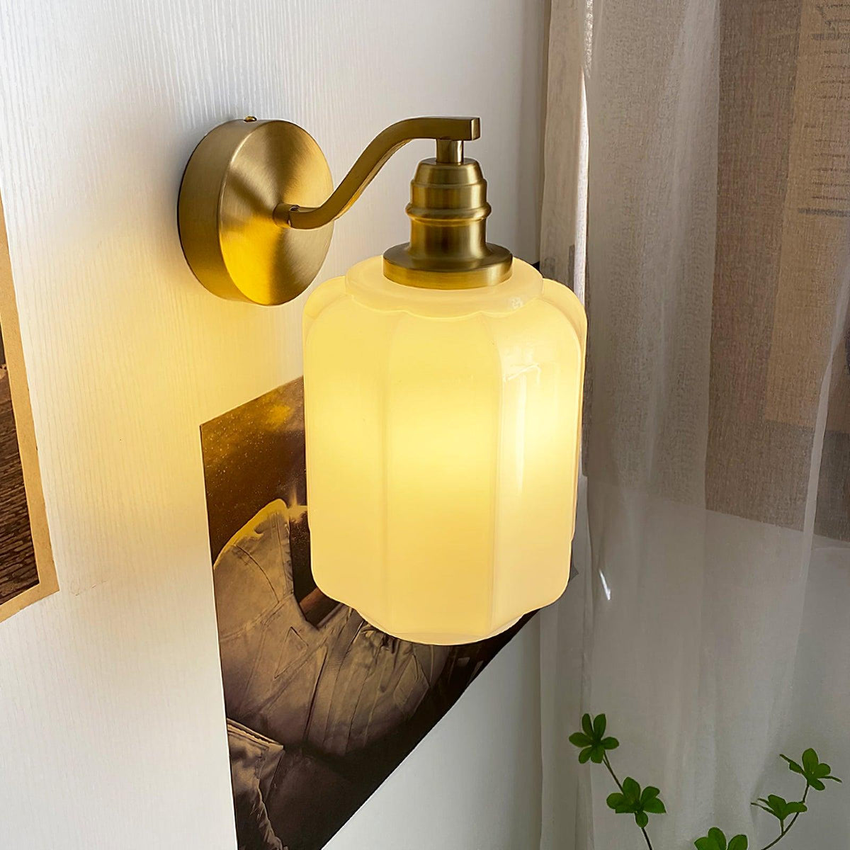 Miano vägglampa i glas