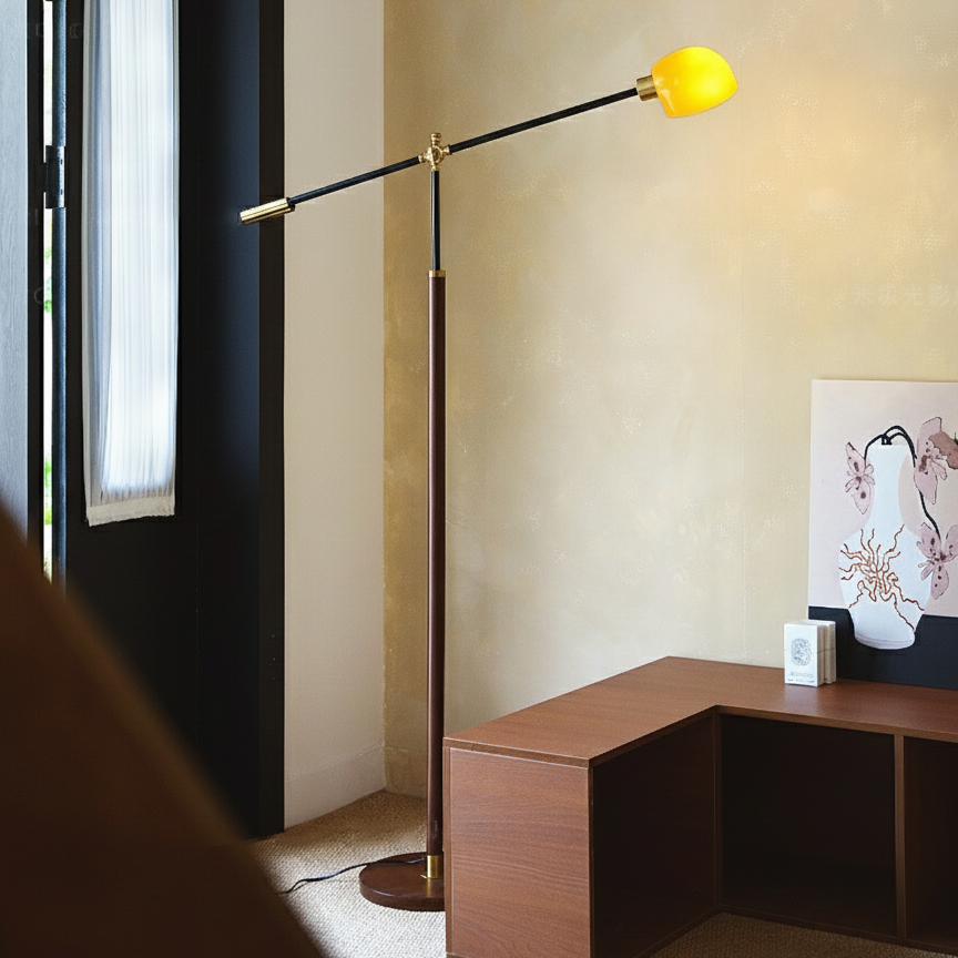 Lioreise-gulvlampe