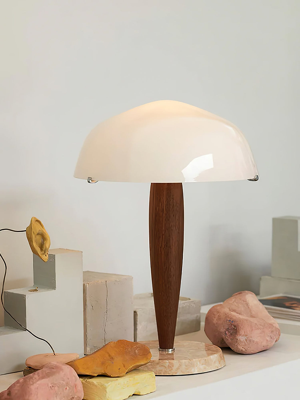Candeeiro de mesa Emerson em madeira