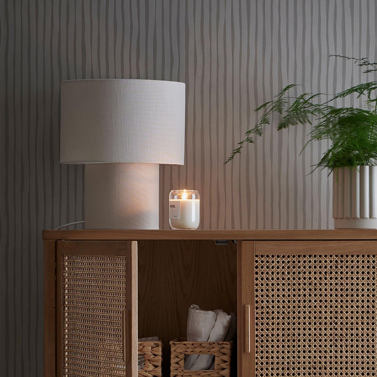 Kaleb minimalistisk bordslampa i tyg