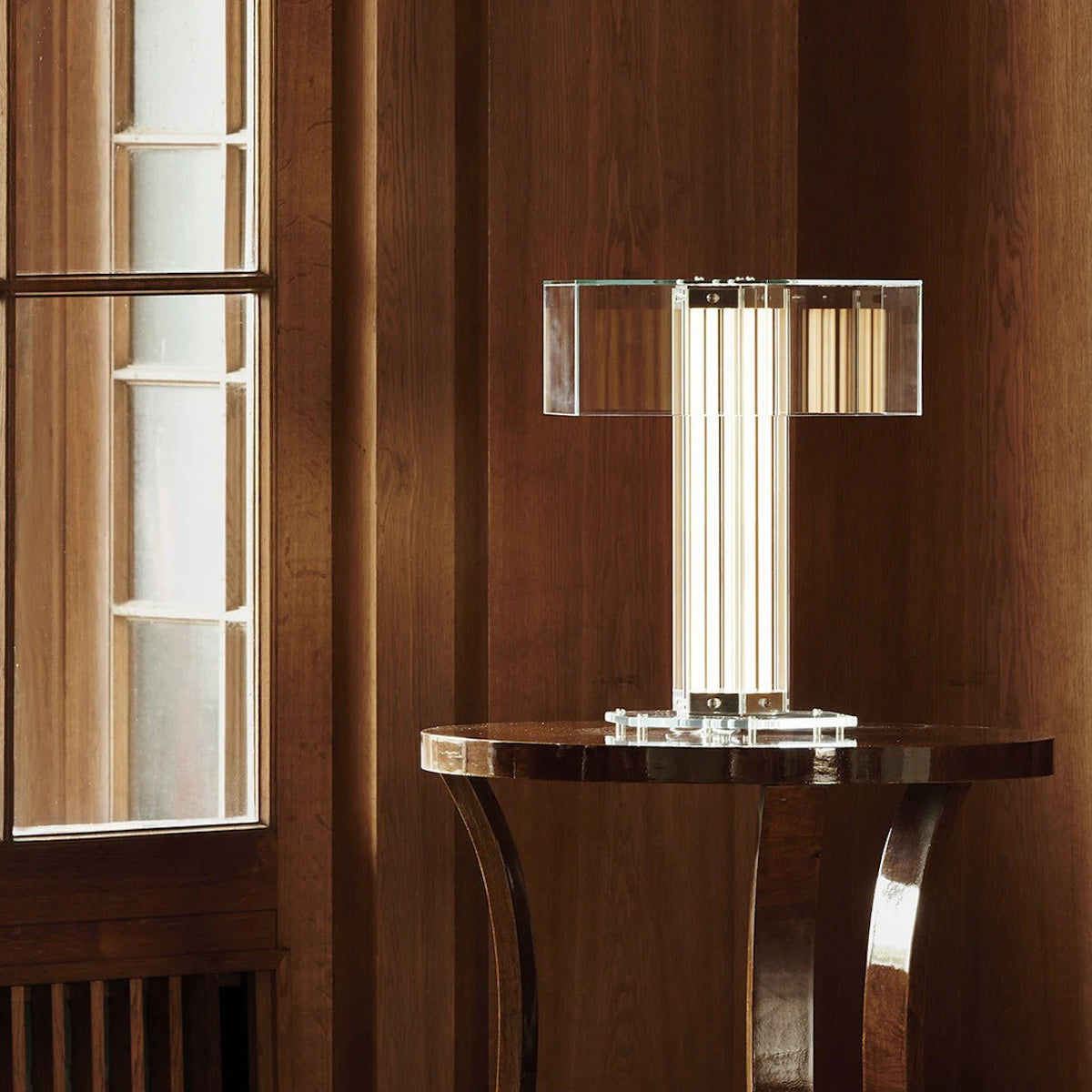 Bordlampe med sekskantet glas