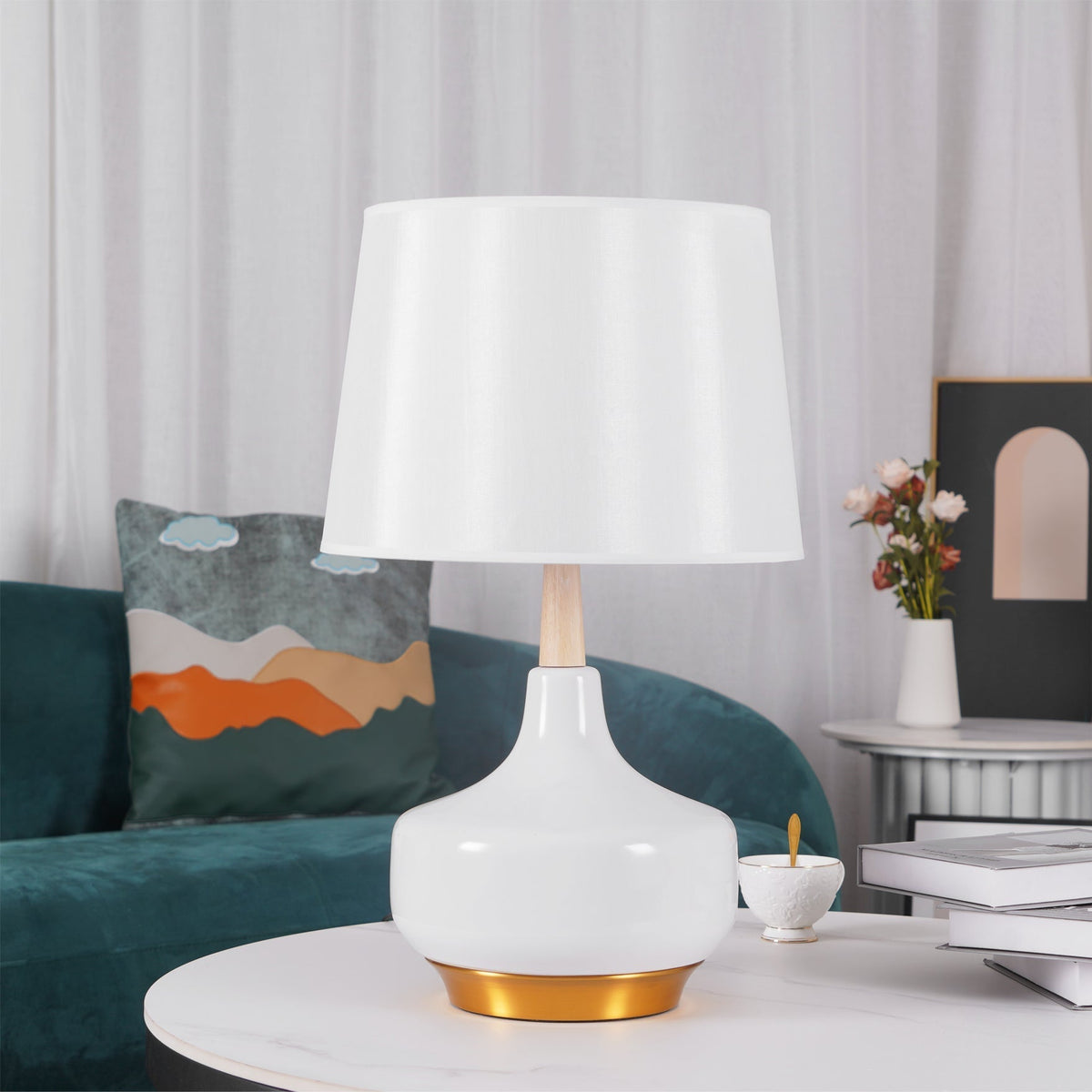 Candeeiro de mesa minimalista de resina Lennon