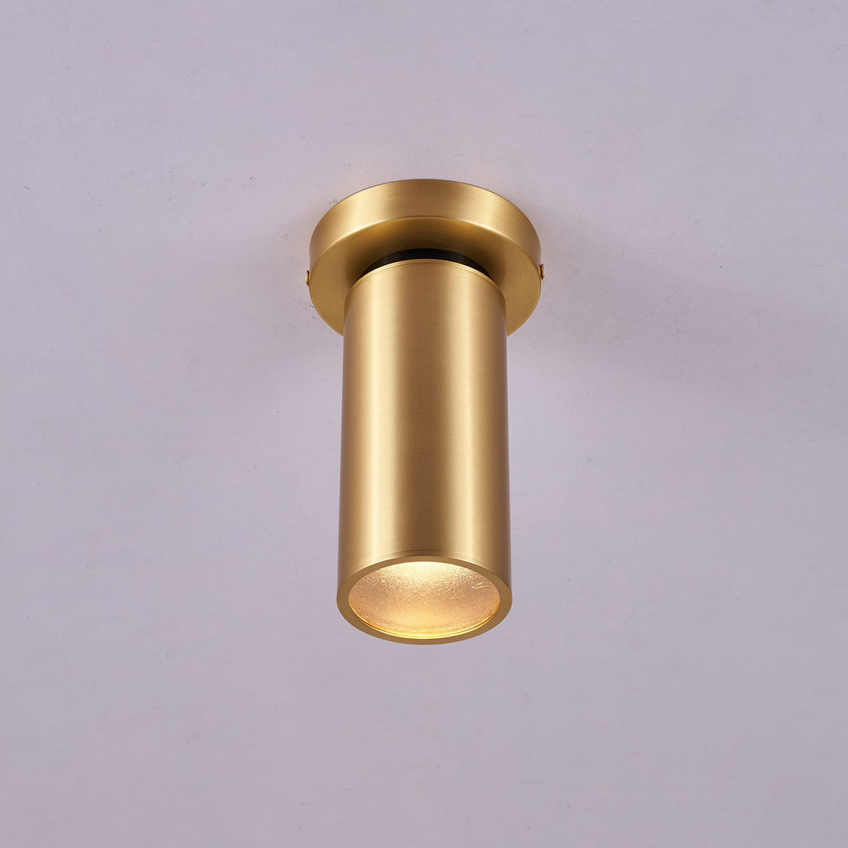 Candeeiro de teto com foco em latão, moderno minimalista Syloran