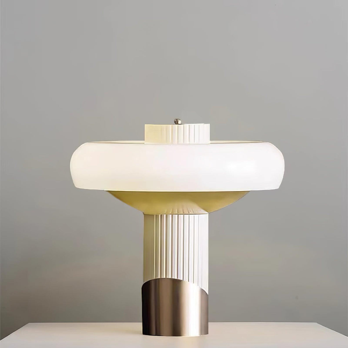 Candeeiro de mesa Velisine contemporâneo em vidro