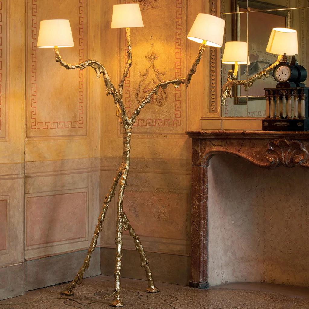 Dendria skulpturel gulvlampe med tre grenarme