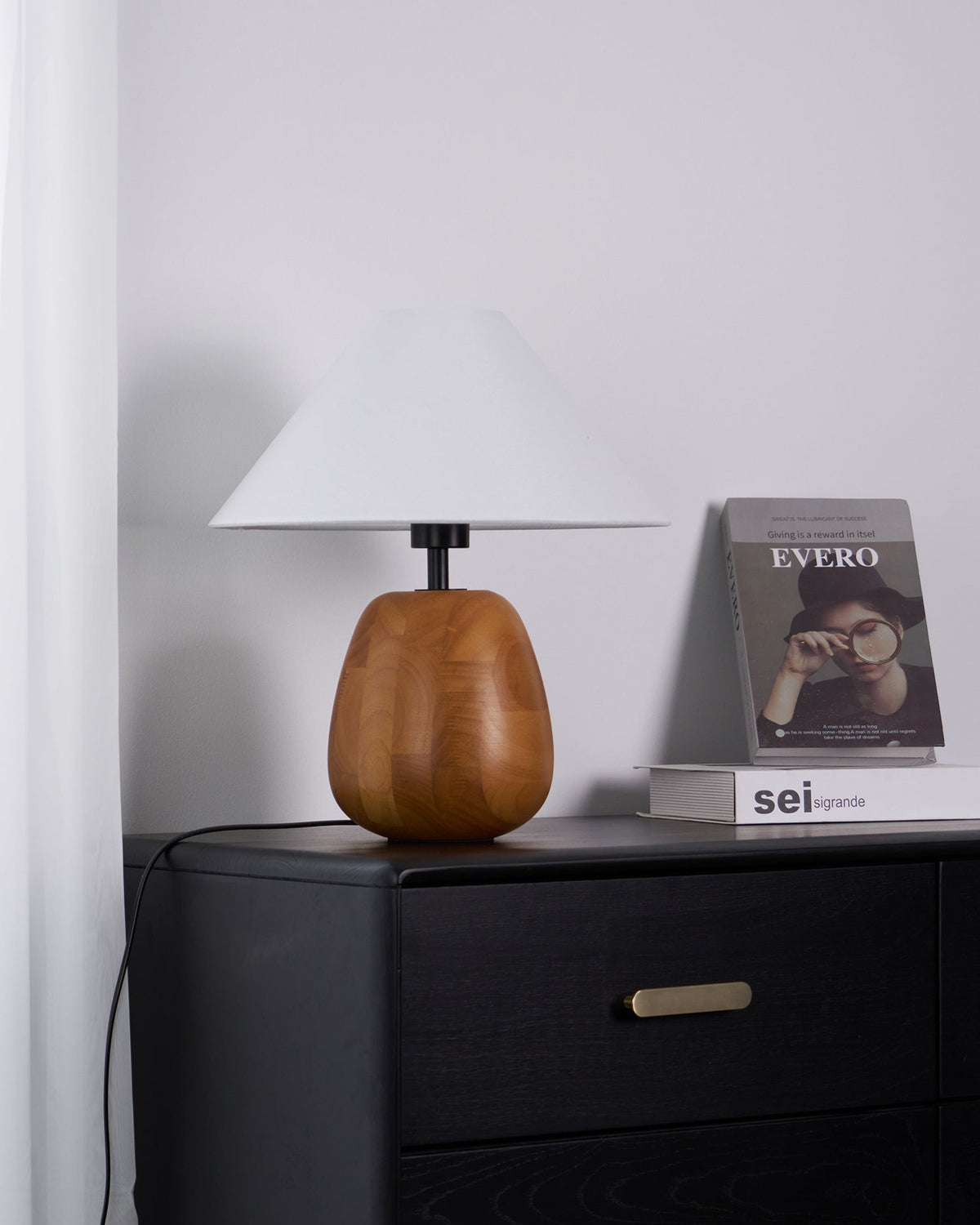 Candeeiro de mesa moderno Syloraya em madeira
