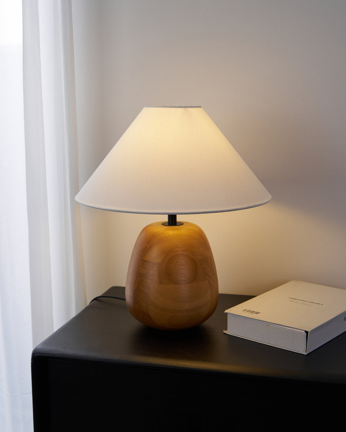 Candeeiro de mesa moderno Syloraya em madeira