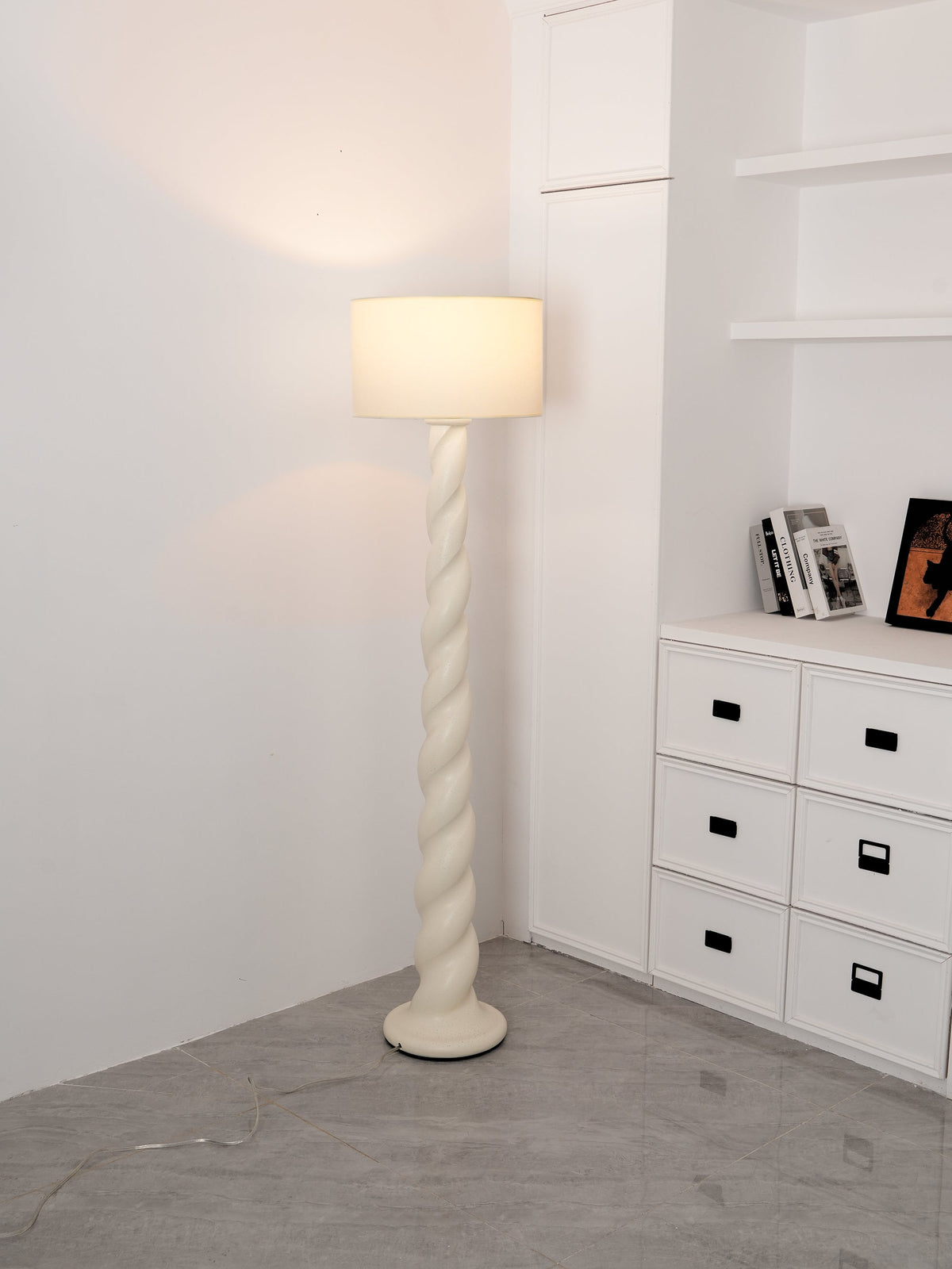 Twylar-gulvlampe