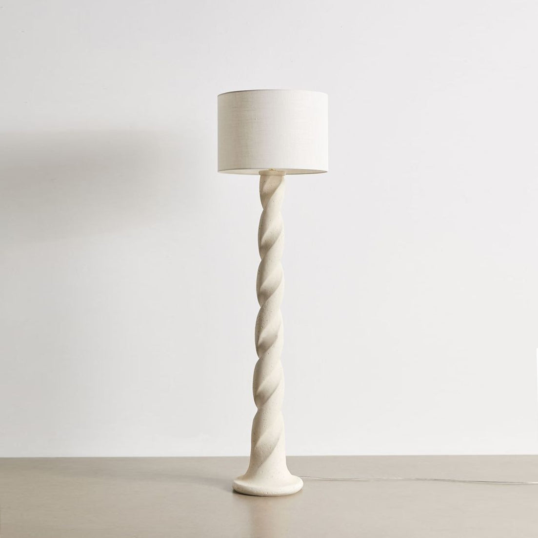 Twylar-gulvlampe
