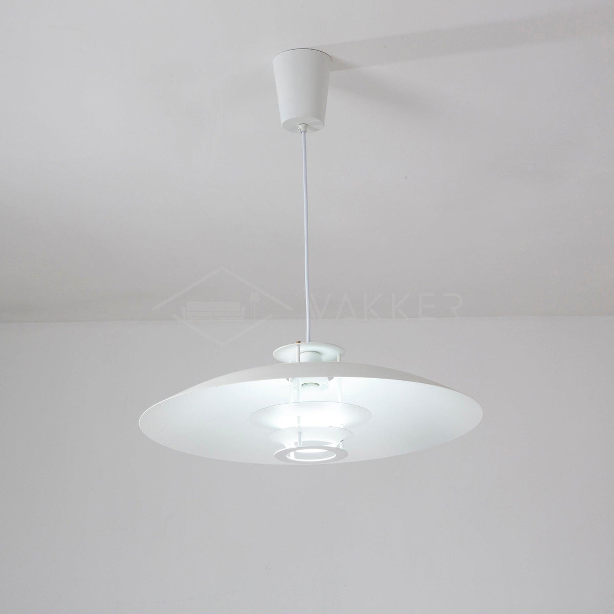 Feraaya moderne pendel i aluminium